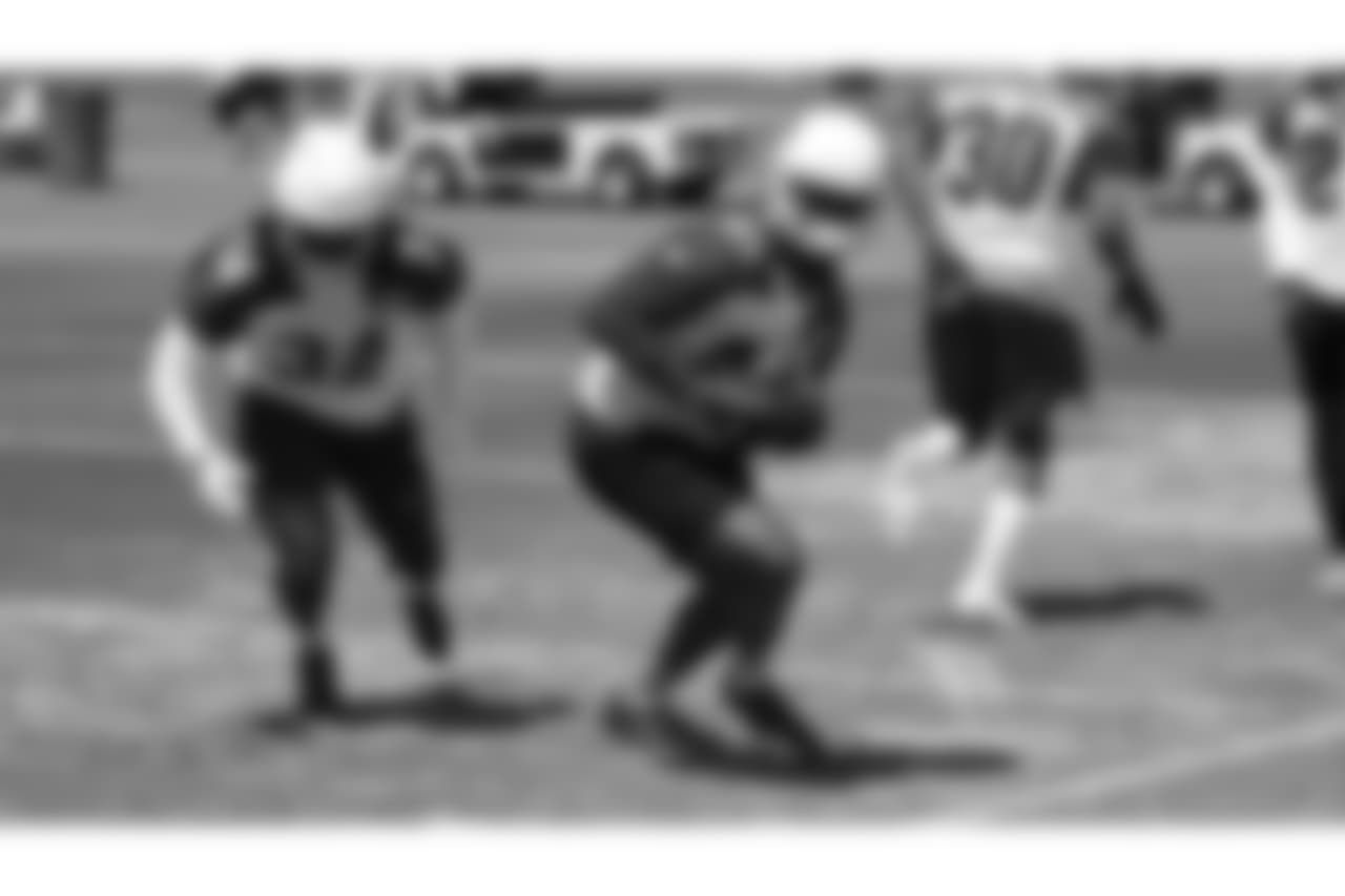 CBs Tavierre Tjomas (34) and Bene Benwikere
