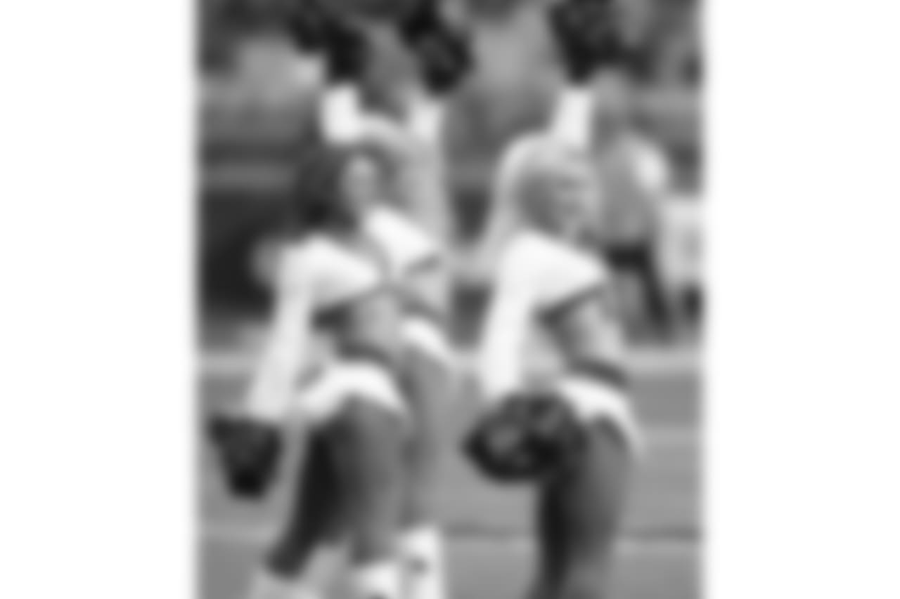 Cardinals cheerleaders perform
