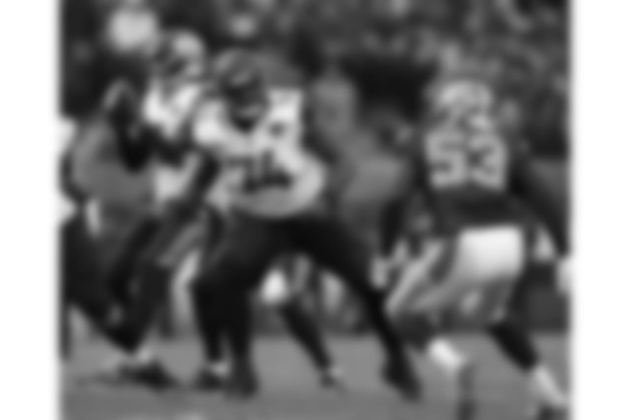LT Cam Robinson