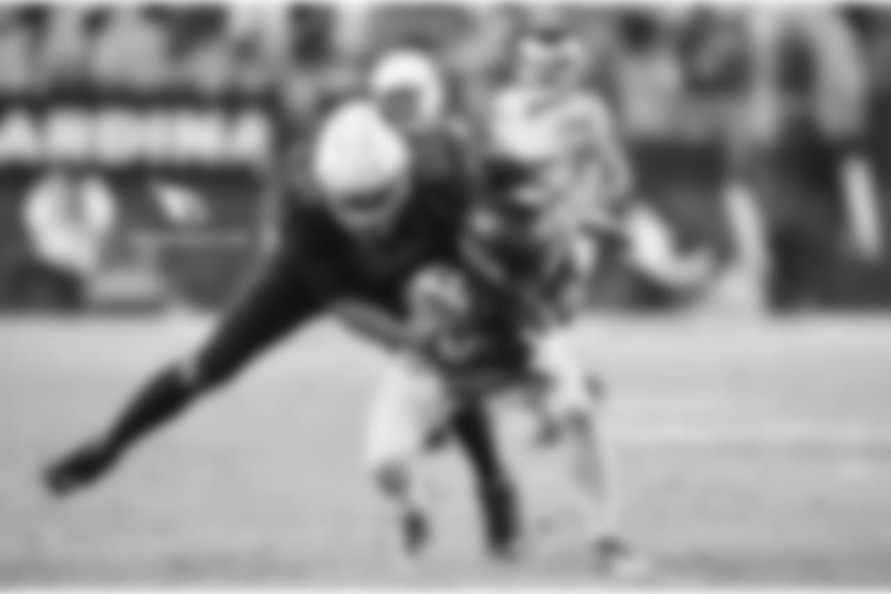 LB Karlos Dansby: 106 tackles