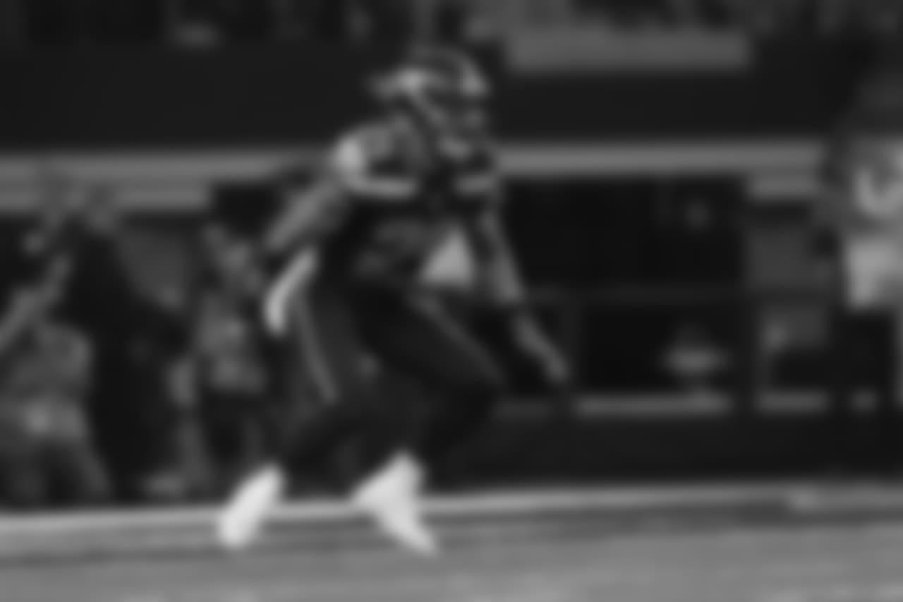 S Earl Thomas