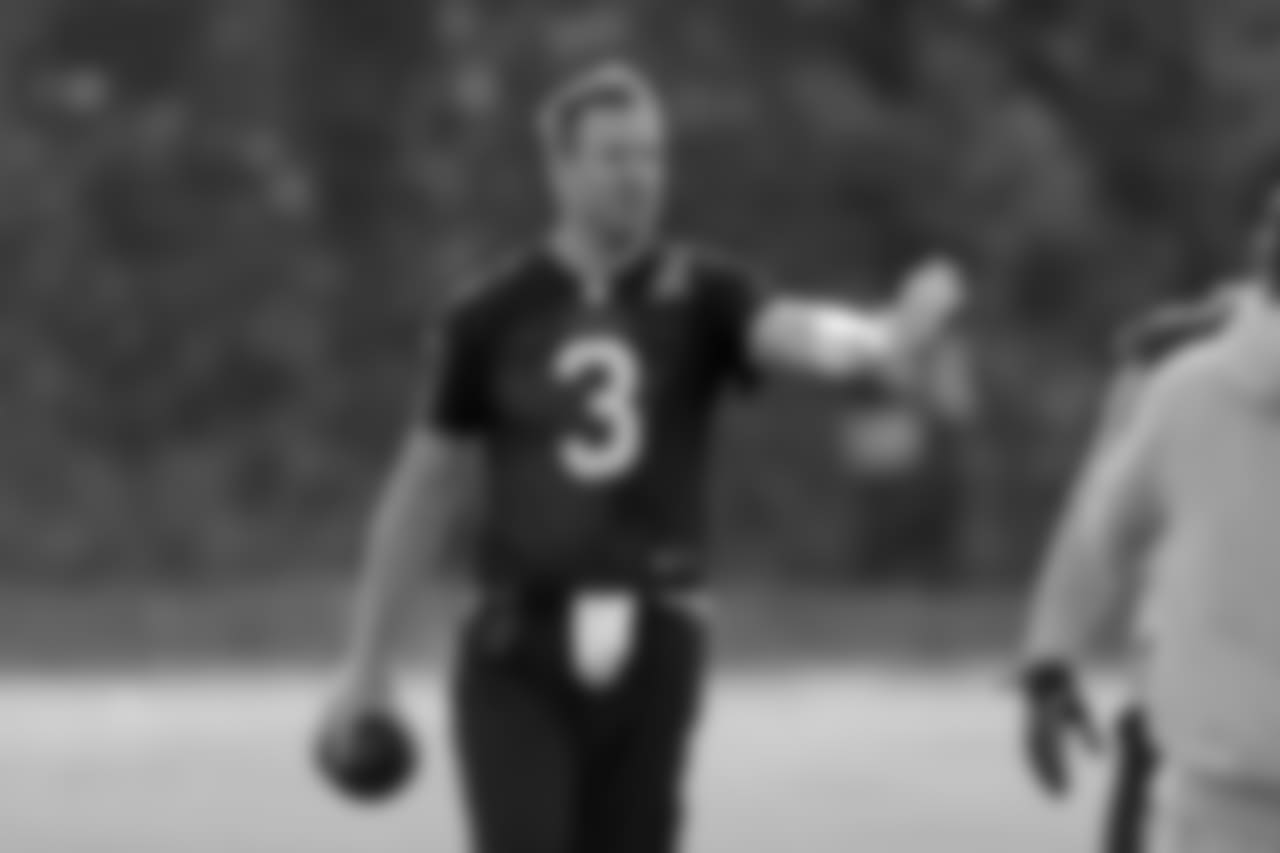 QB Carson Palmer