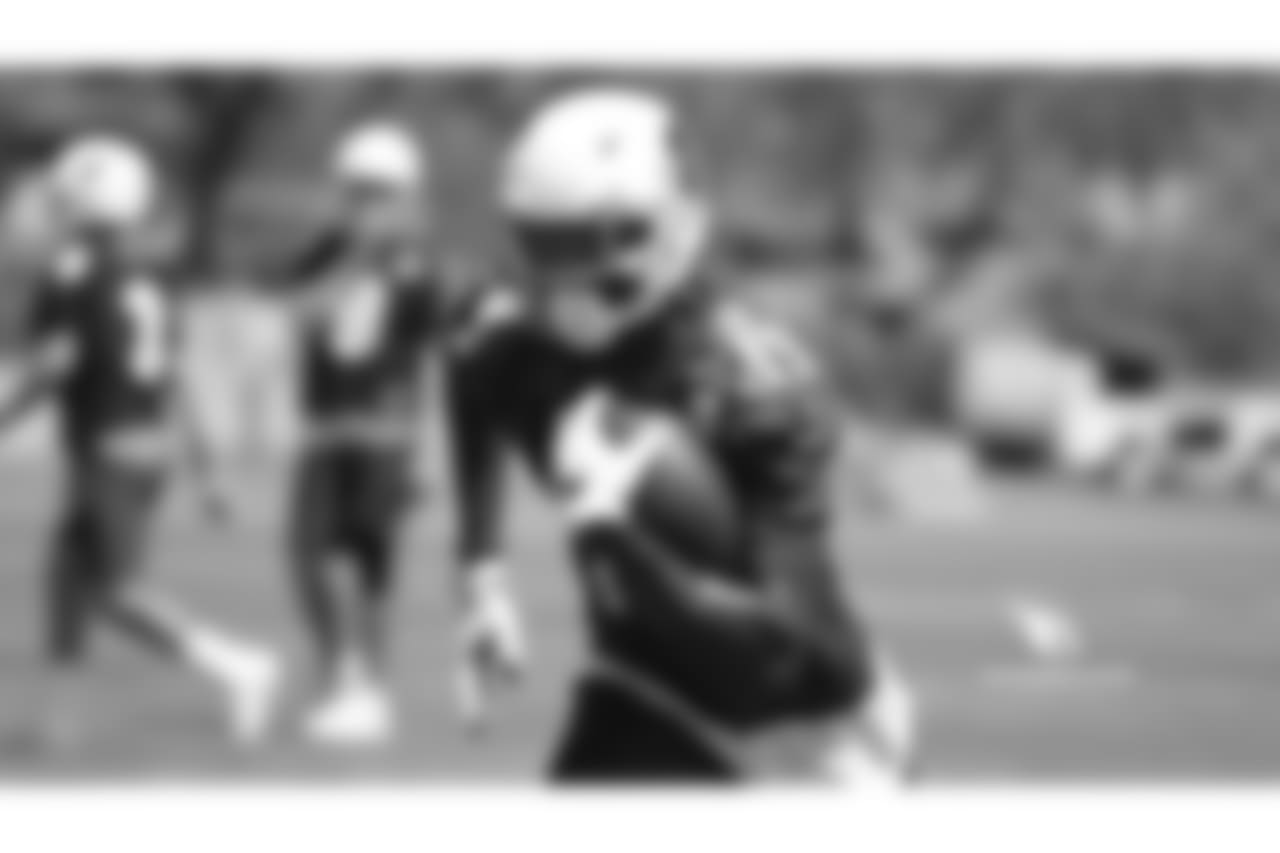 WR Carlton Agudosi