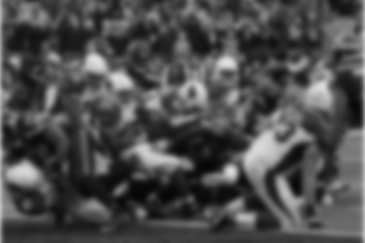 RB David Johnson scores a touchdown in the fourth quarter