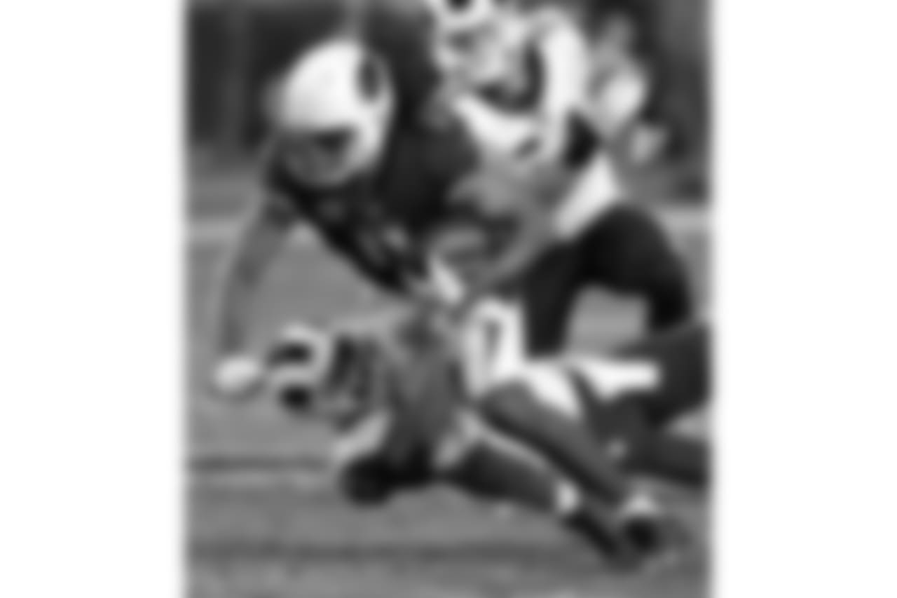Larry Fitzgerald falls forward
