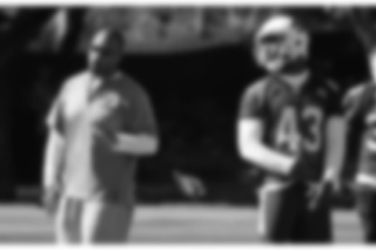 ILB coach Larry Foote has words of wisdom for rookie ILB Haason Reddick