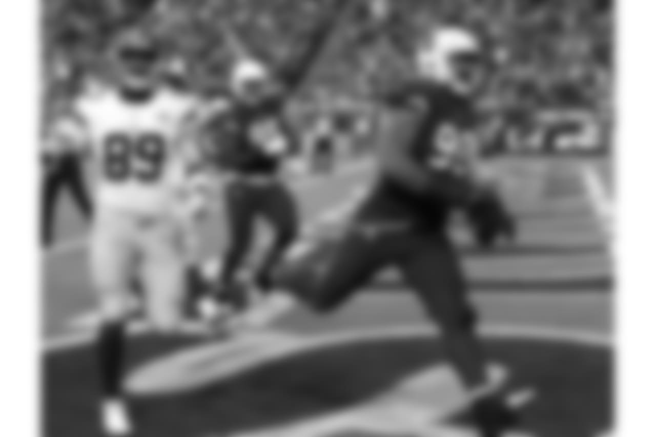 Cardinals DL Robert Nkemdiche scores his first career touchdown