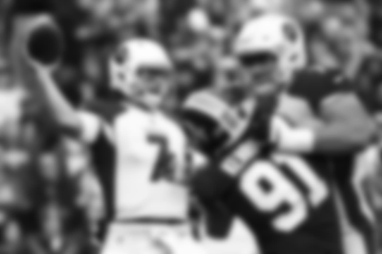 Cardinals QB Blaine Gabbert with the throw