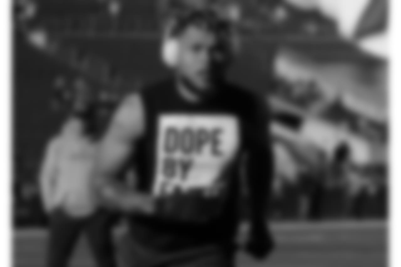 S Tyrann Mathieu before the game