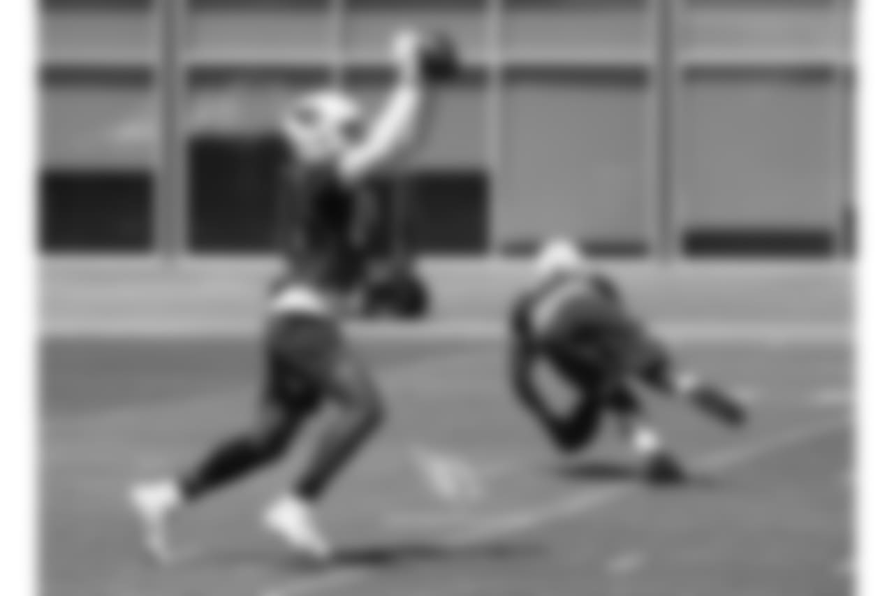TE Ricky Seals-Jones