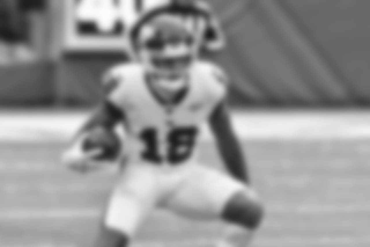 WR Roger Lewis