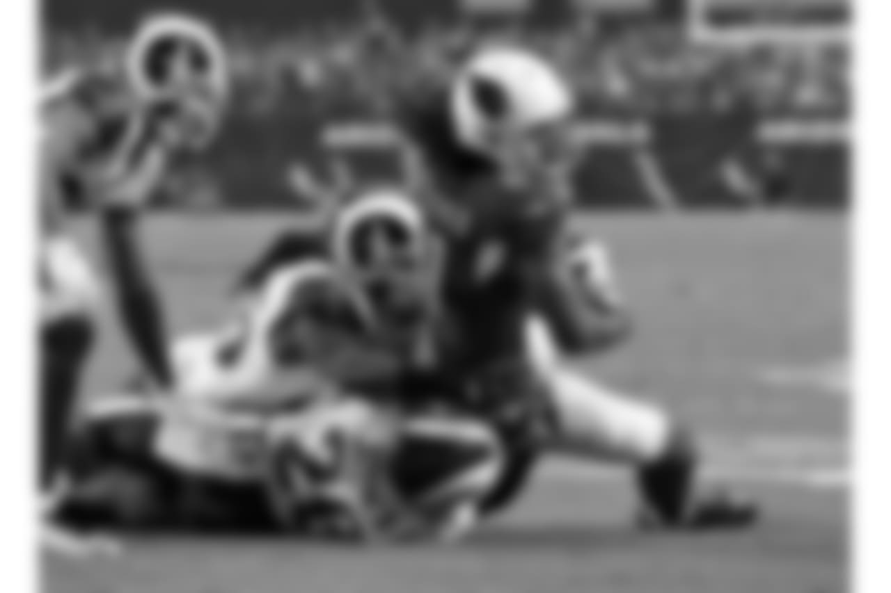 WR Larry Fitzgerald secures the catch