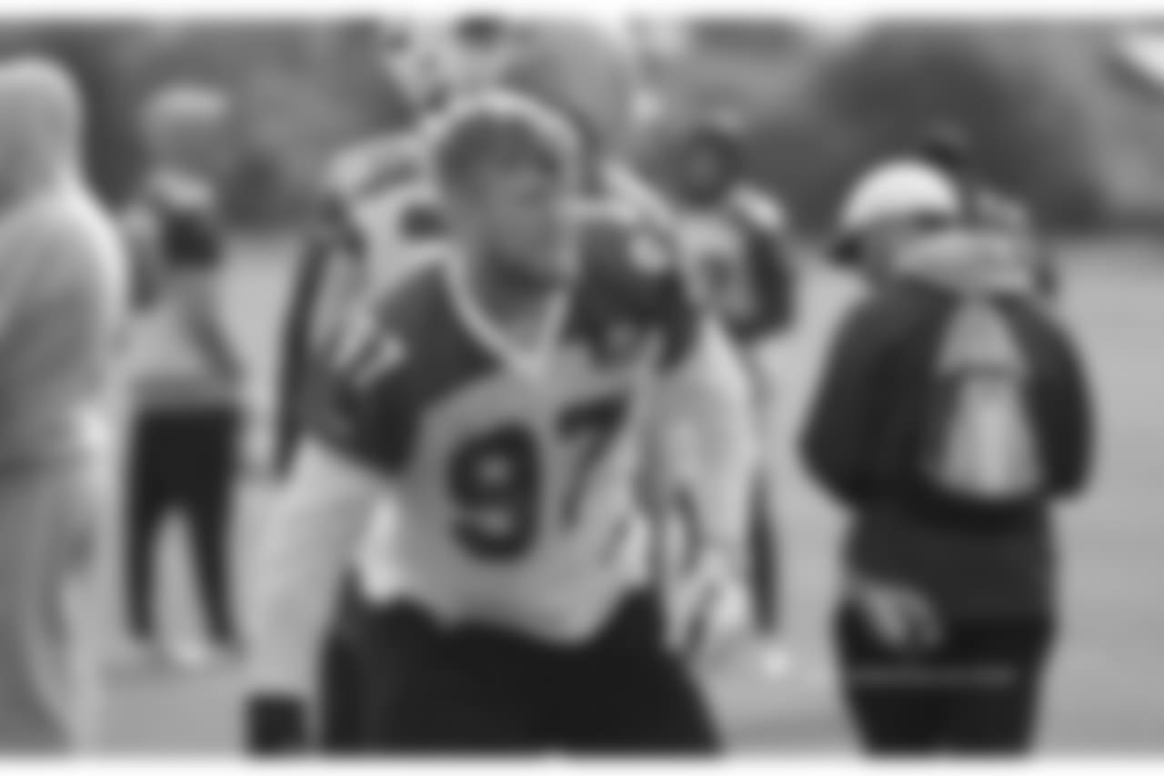 DL Josh Mauro