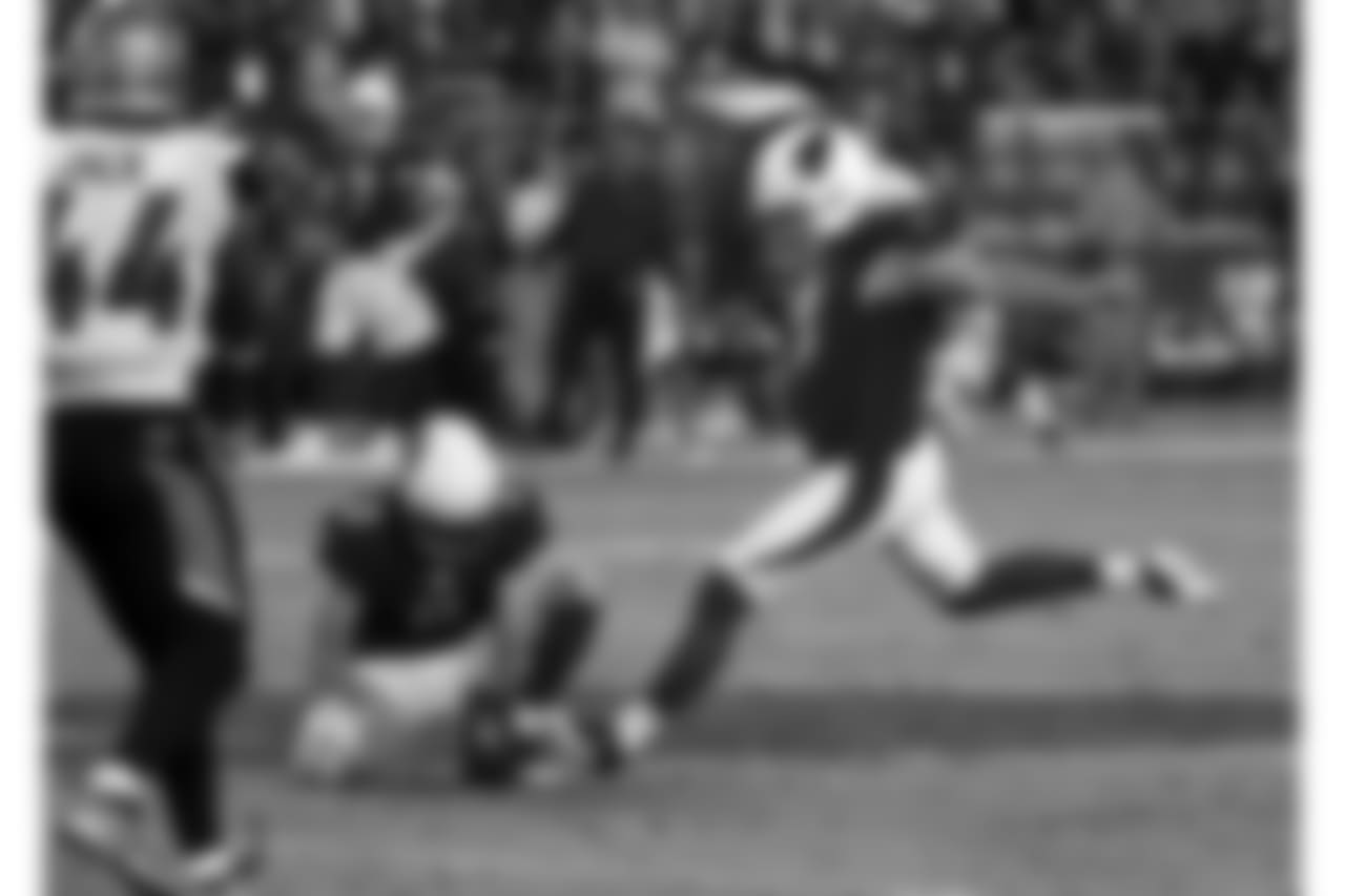Phil Dawson with the field goal
