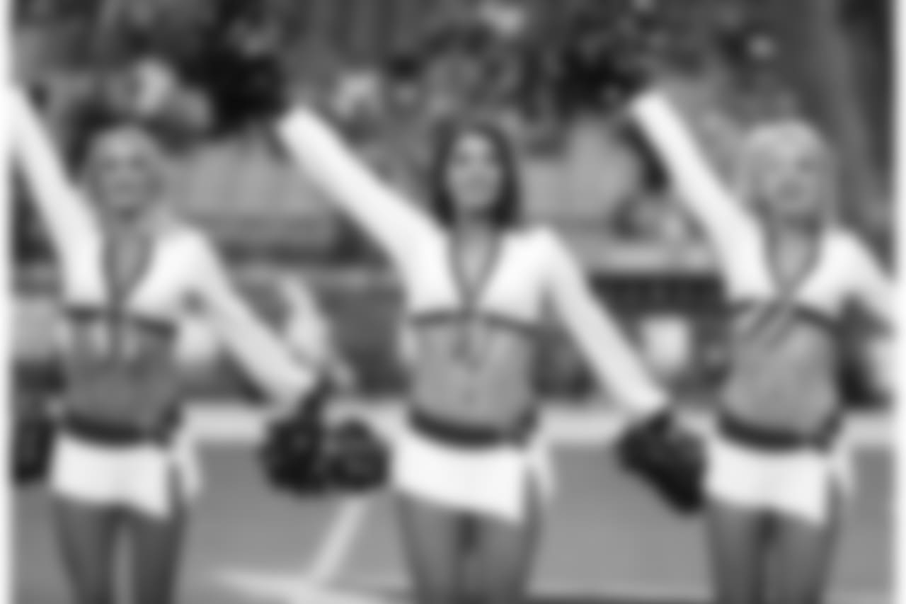 Cardinals cheerleaders perform
