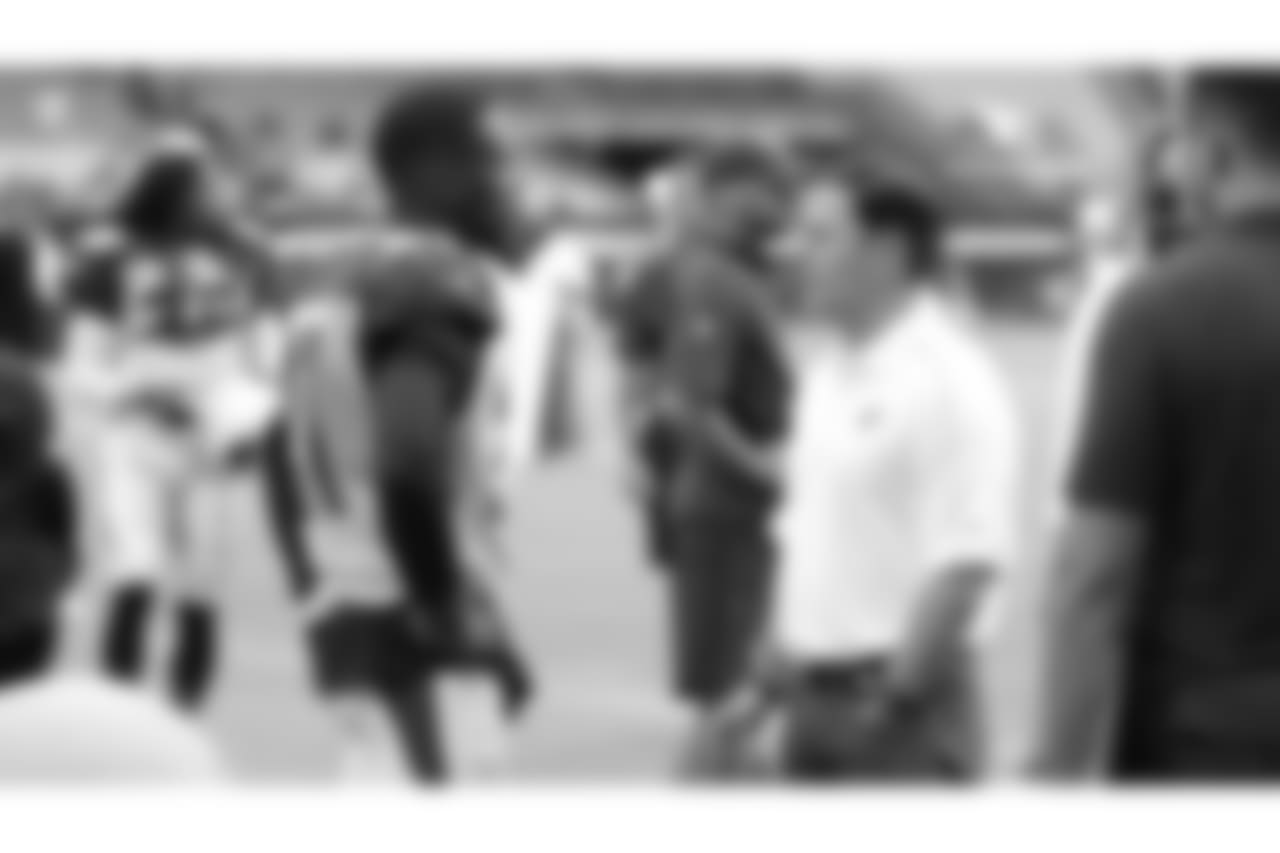 CB Patrick Peterson (left) speaks with Governor Doug Ducey