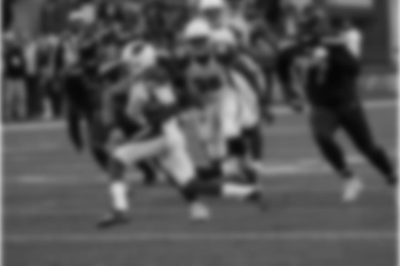 WR J.J. Nelson takes the reception to the 2-yard line in the fourth quarter
