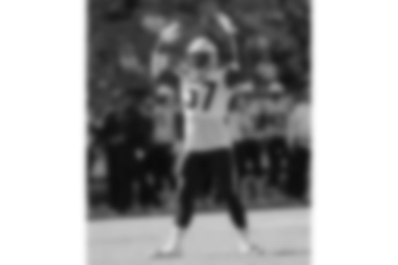 57 OLB Jatavis Brown