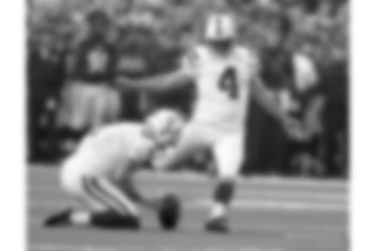 Indianapolis Colts' Adam Vinatieri (4) kicks a field goal from the hold of Pat McAfee during the first half of an NFL preseason football game against the Baltimore Ravens in Indianapolis, Saturday, Aug. 20, 2016. (AP Photo/R Brent Smith)