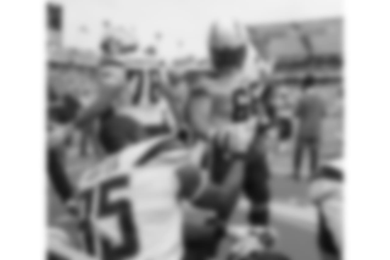 Miami Dolphins vs. the Los Angeles Chargers at StubHub Center on Sunday, Sept. 17, 2017. The Dolphins won 19-17.