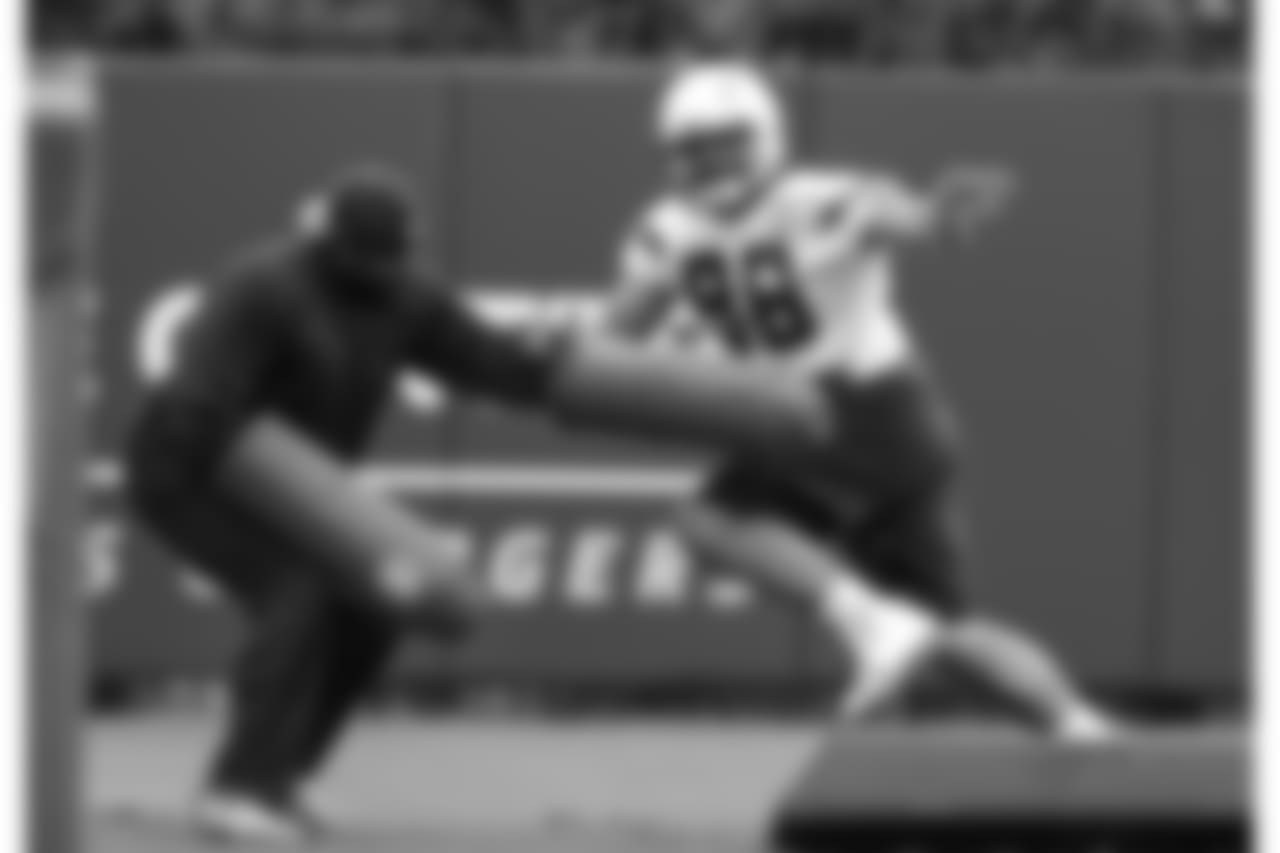 96 DE Albert Havili