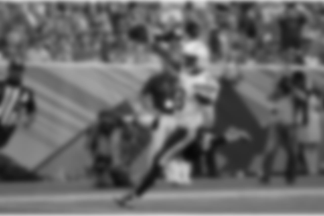 103016_sdvsden_409_0.jpg