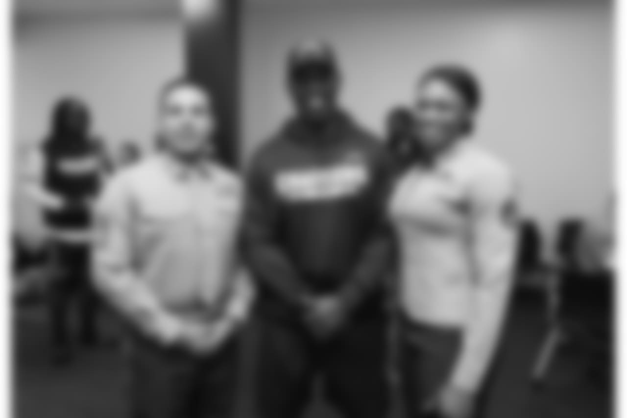 111717_pros_vs_joes_027.jpg