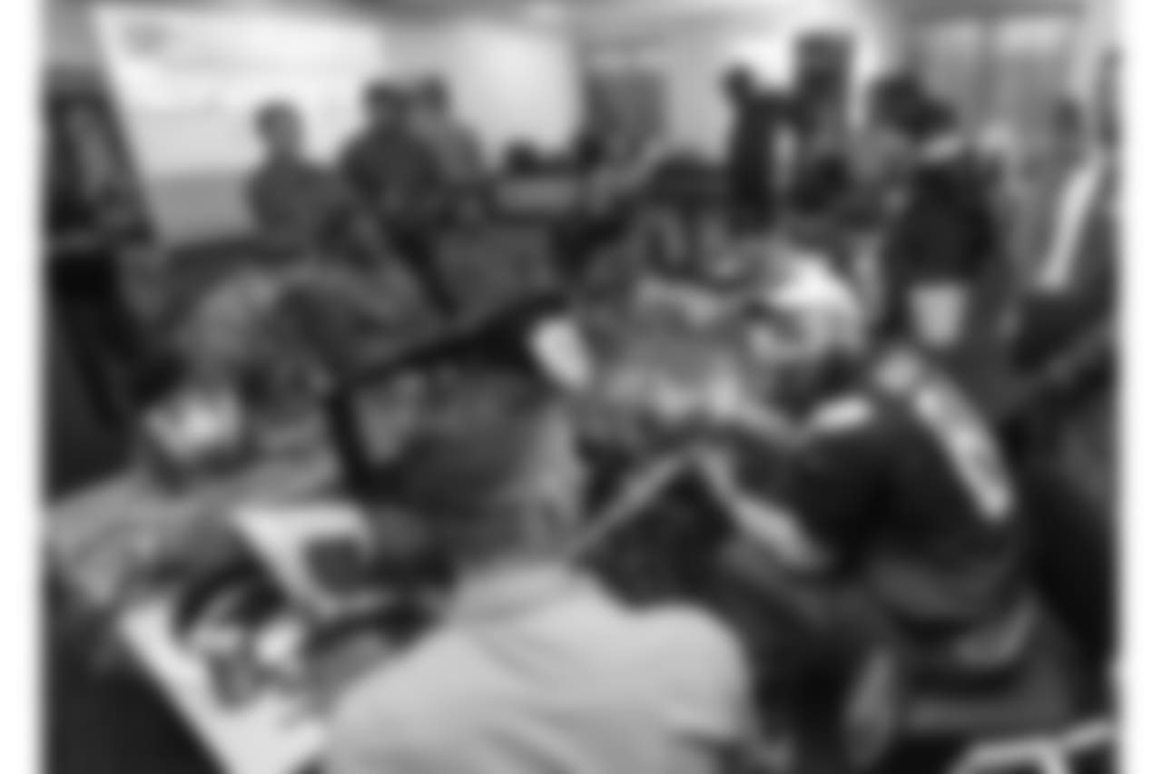 111717_pros_vs_joes_028.jpg