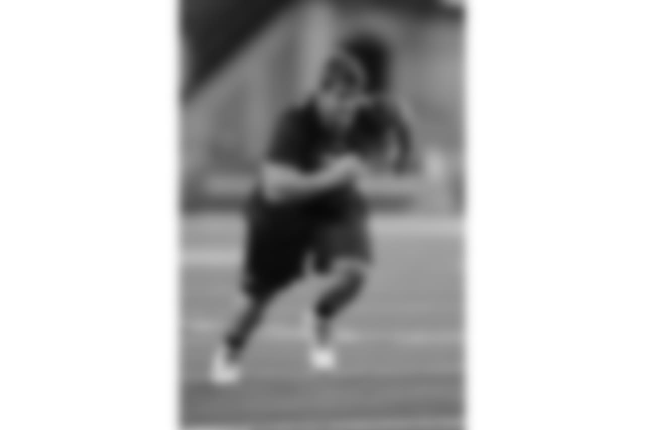 Western Kentucky offensive lineman Forrest Lamp runs a drill at the NFL football scouting combine in Indianapolis, Friday, March 3, 2017. (AP Photo/Michael Conroy)