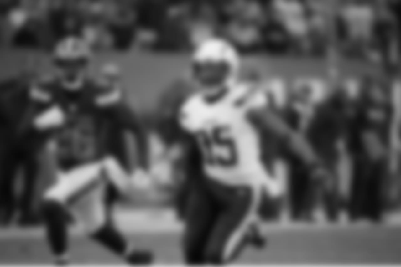 Chargers lose 17-20 to the Cleveland Browns at FirstEnergy Stadium.
