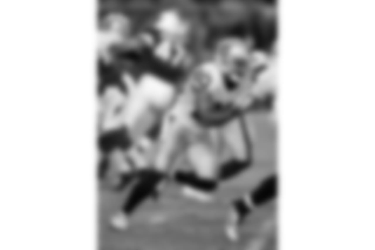 Oakland Raiders strong safety Nate Allen (20) chases the action during the 2016 NFL preseason football game against the Arizona Cardinals on Friday, Aug. 12, 2016 in Glendale, Ariz. The Raiders won the game 31-10. (Paul Spinelli via AP)
