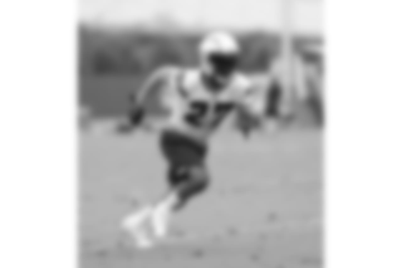 27 DB Jaylen Watkins