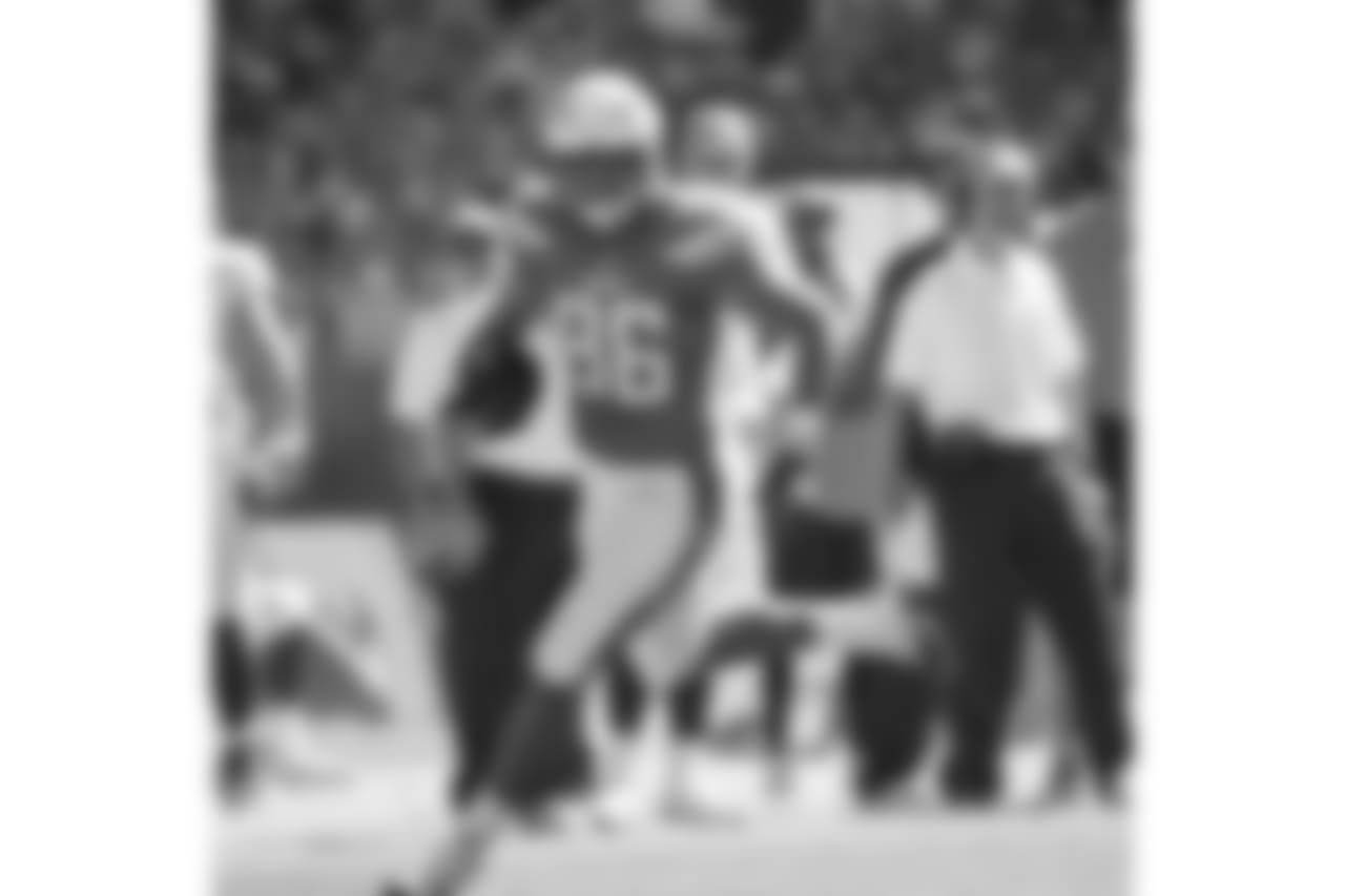 86 TE Hunter Henry