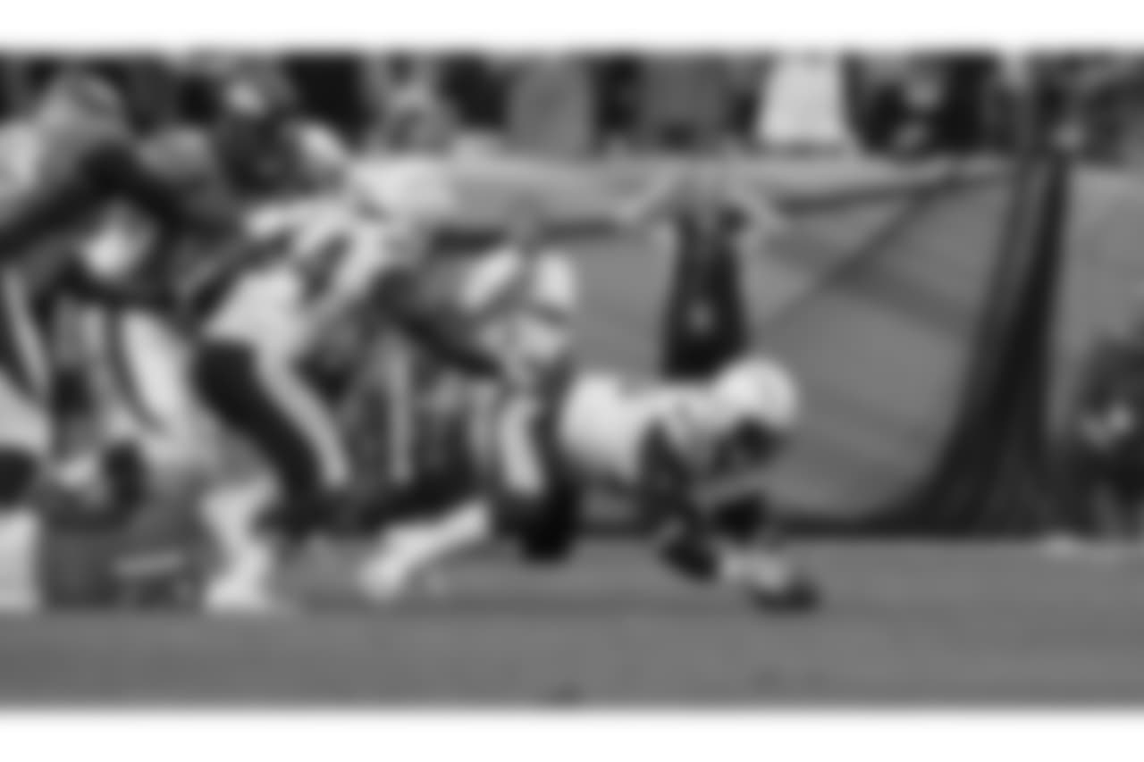 103016_sdvsden_303_0.jpg
