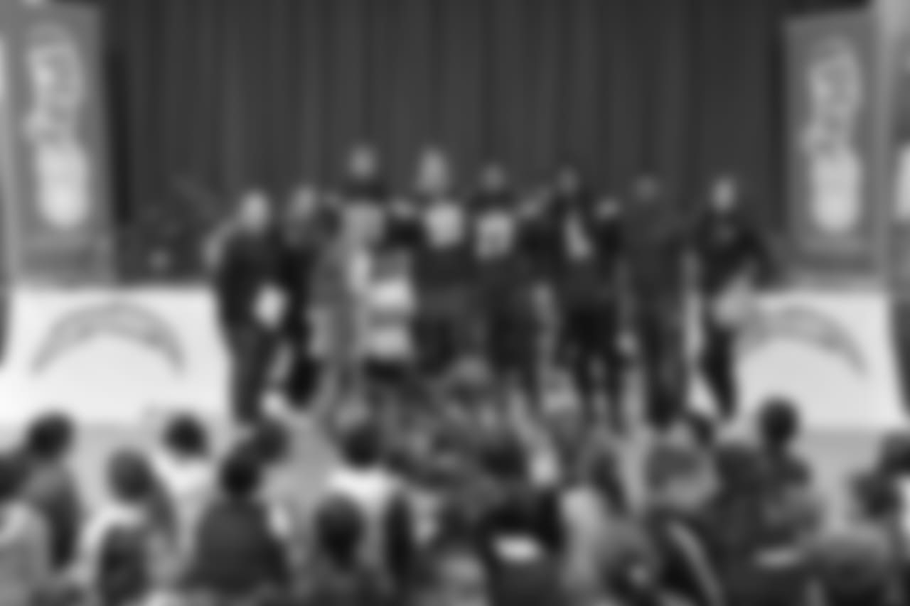 120517_bikegiveaway_063_0.jpg