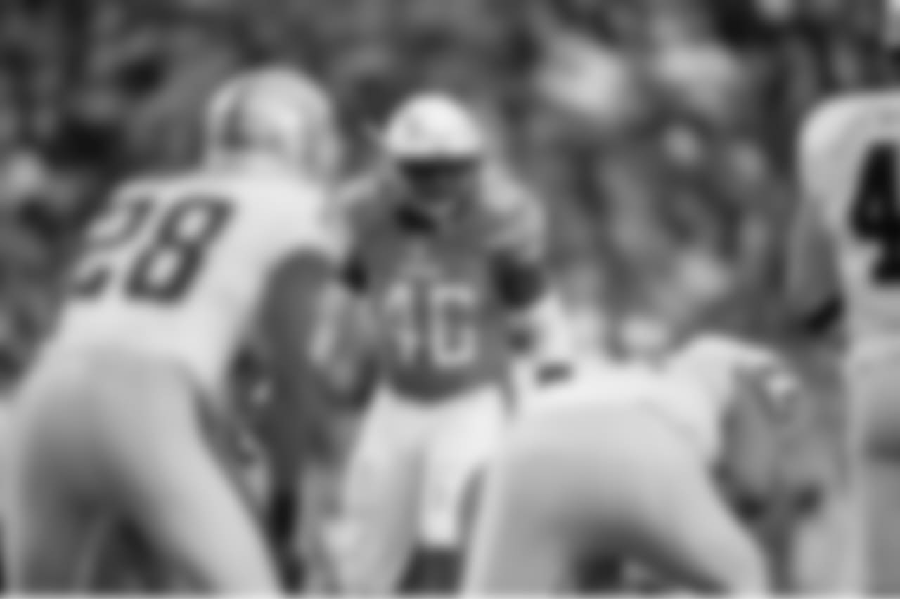 Chargers lose 16-19 against the Oakland Raiders at Qualcomm Stadium.