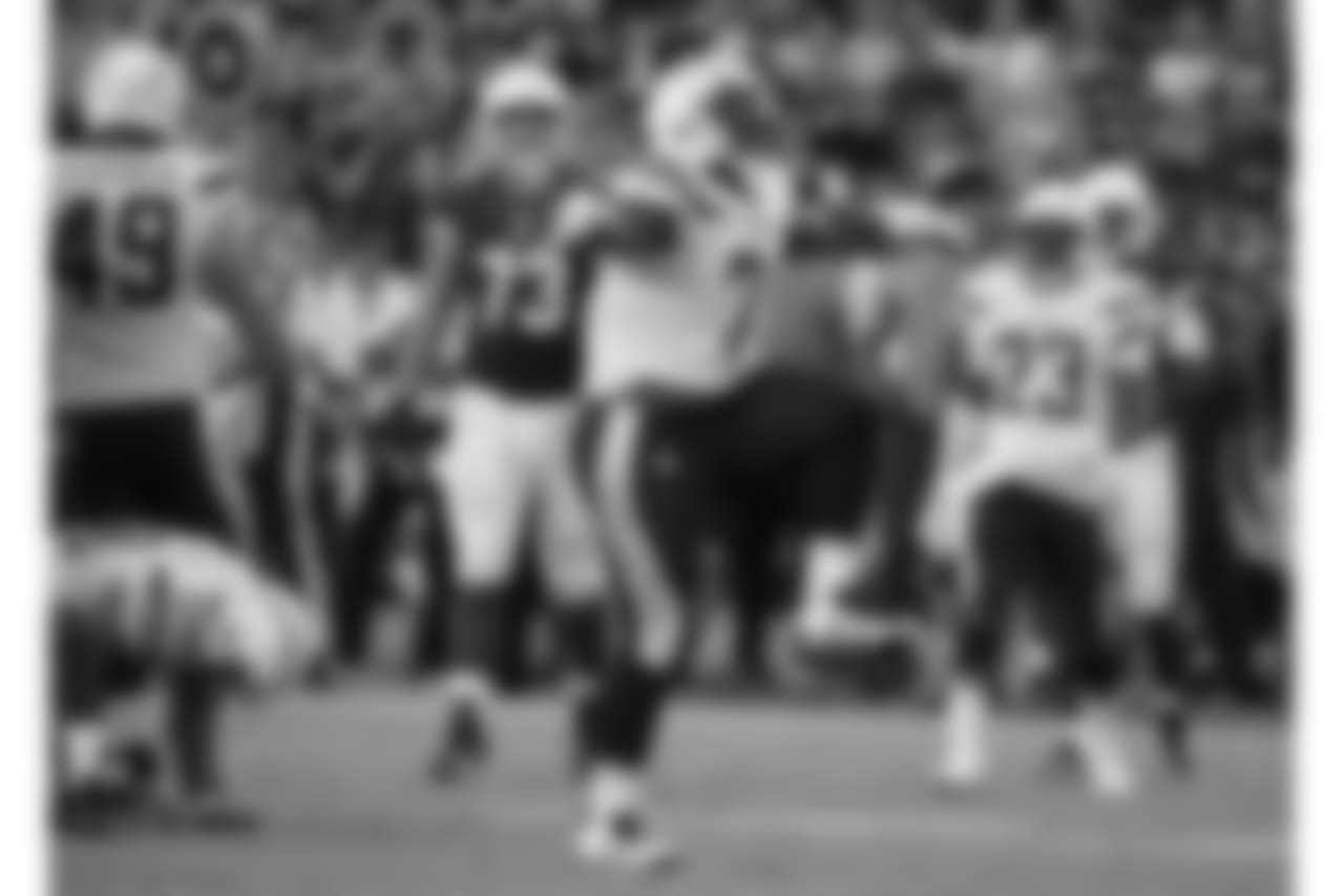 Chargers win 19-3 against the Arizona Cardinals at Qualcomm Stadium.