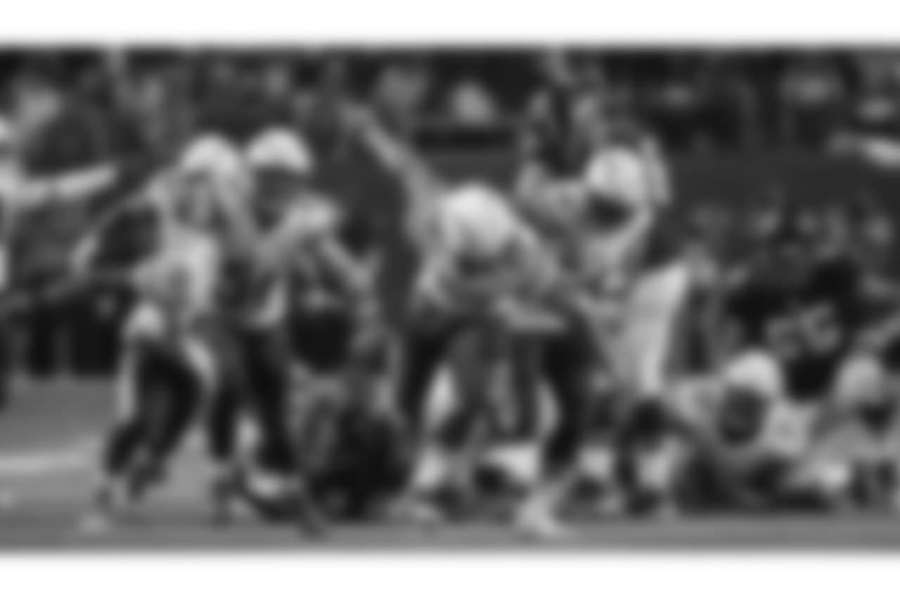 102316_sdvsatl_460_0.jpg