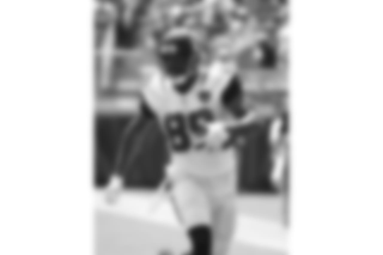 te_marcedes_lewis_0.jpg