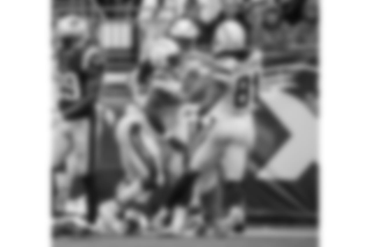 102917_lacvsne_293.jpg