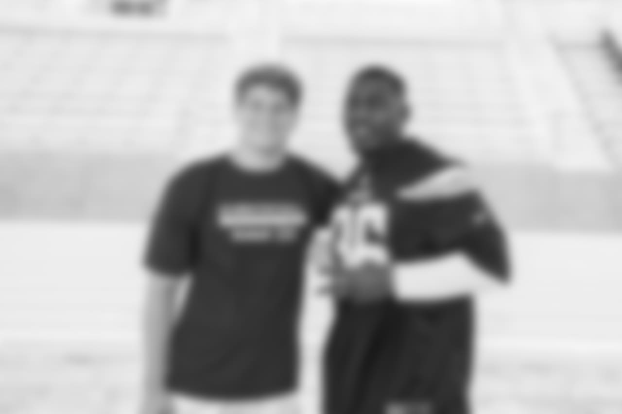 072217_chargers_usa_football_ep_450.jpg