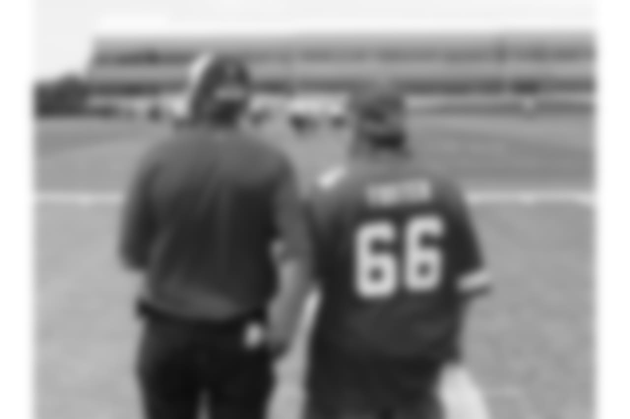 Kansas City Chiefs fans got their first look at the Chiefs in action at a live practice during Minicamp on Wednesday.