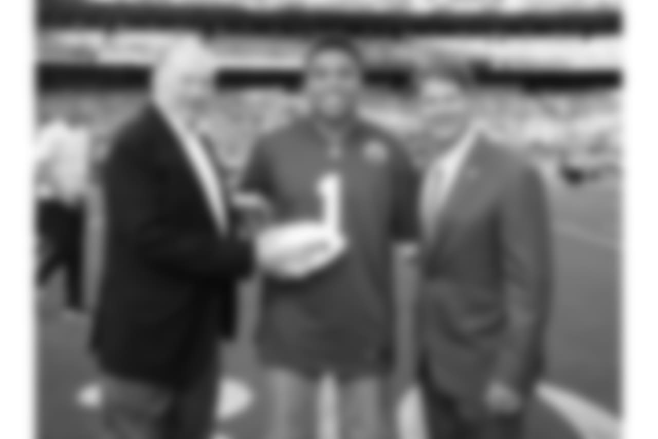 Clark Hunt and Len Dawson 8/9/18 during Texans at Chiefs at Arrowhead Stadium