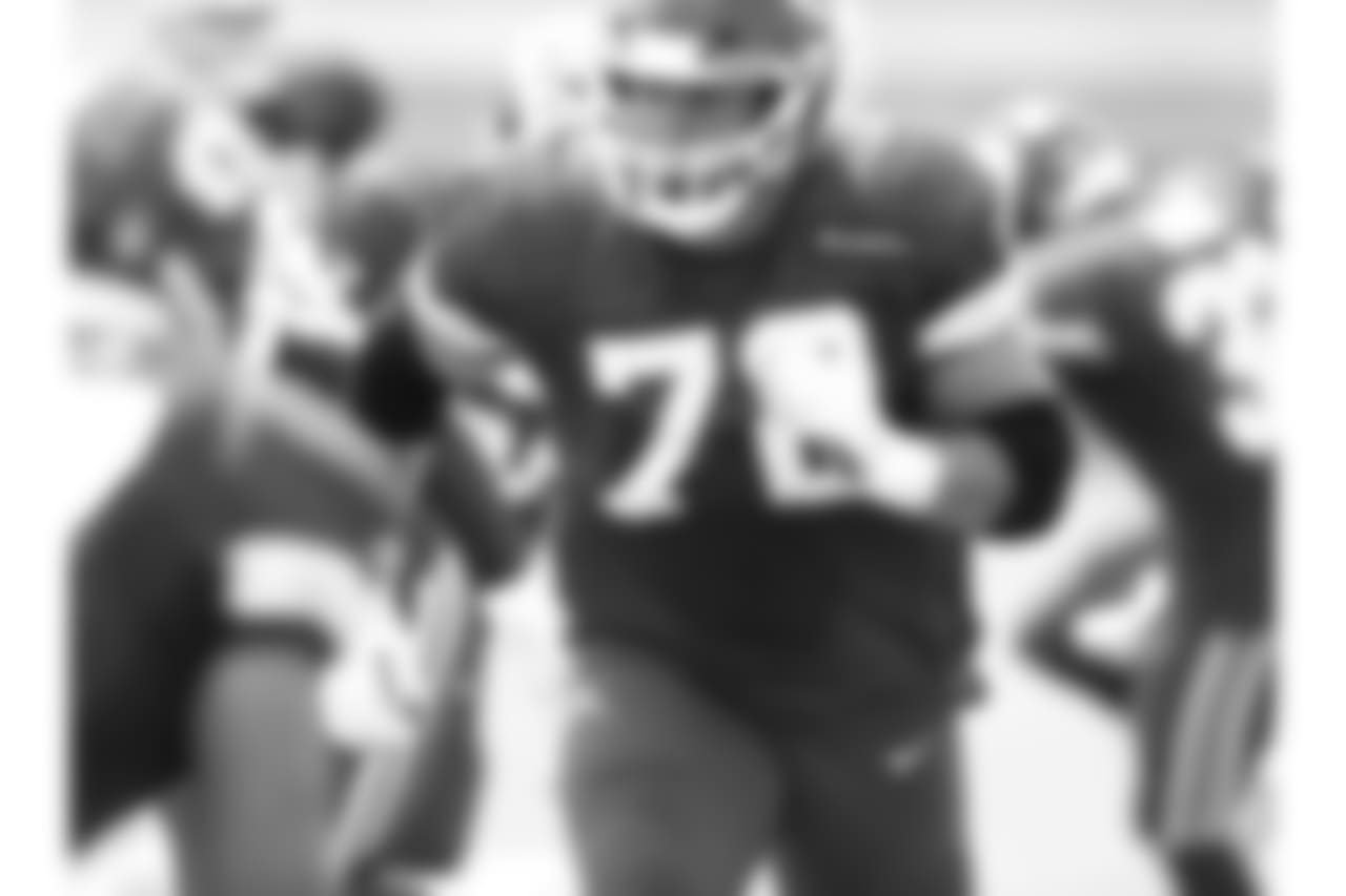 Kansas City Chiefs offensive tackle Eric Fisher (72) during practice on August 21, 2018