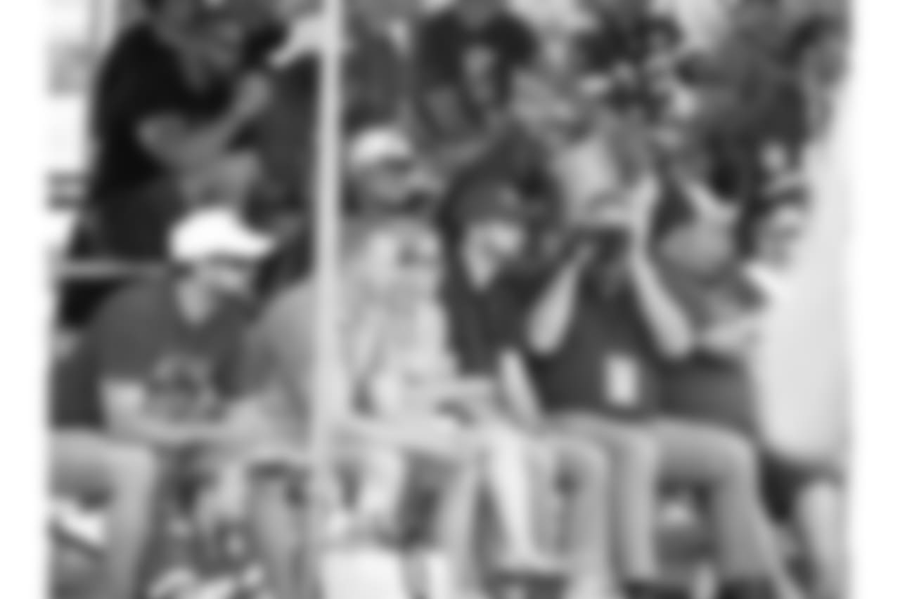 Kansas City Chiefs fans got their first look at the Chiefs in action at a live practice during Minicamp on Wednesday.