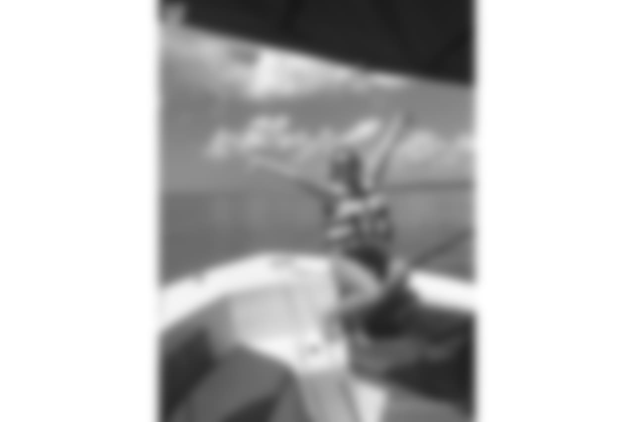 B6BAF544-A549-433C-B408-353B4368D06E