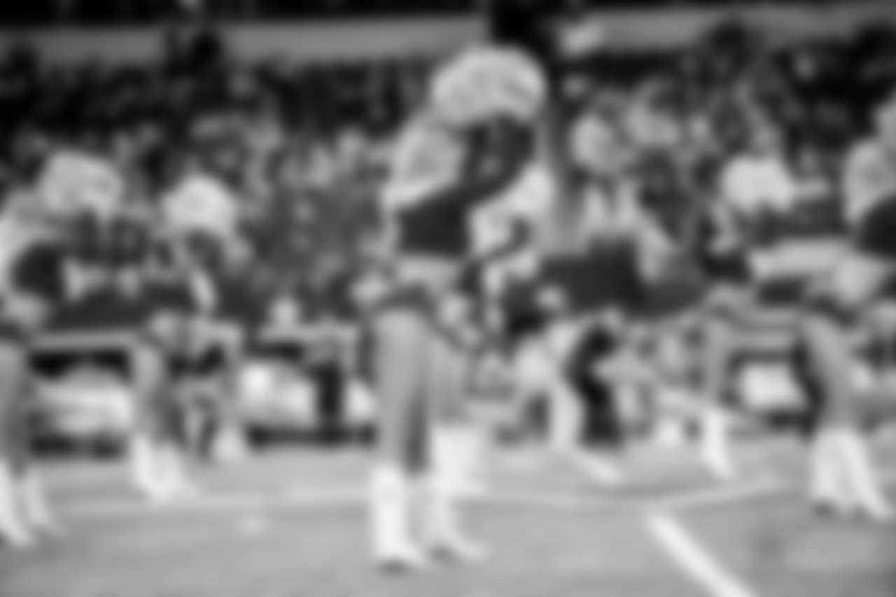 20171224_dal_cheers_selects_jj65395.jpg