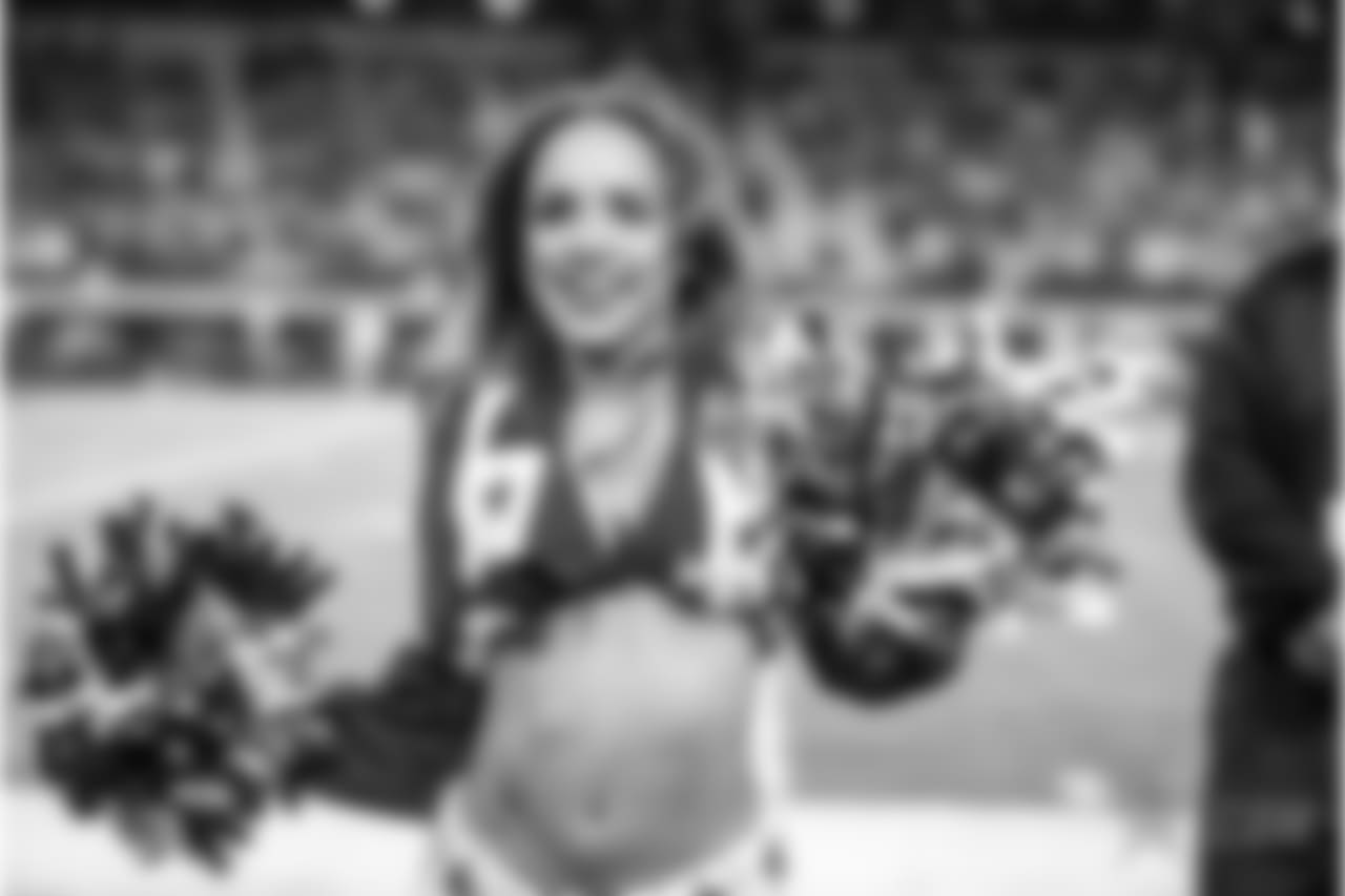 20171119_dal_cheer_-pk-306.jpg