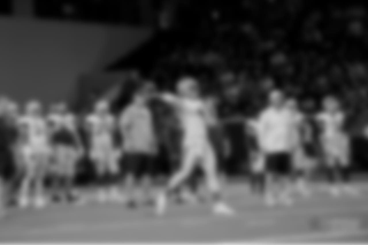 20170828_dal_dak_prescott_selects_jj37912.jpg