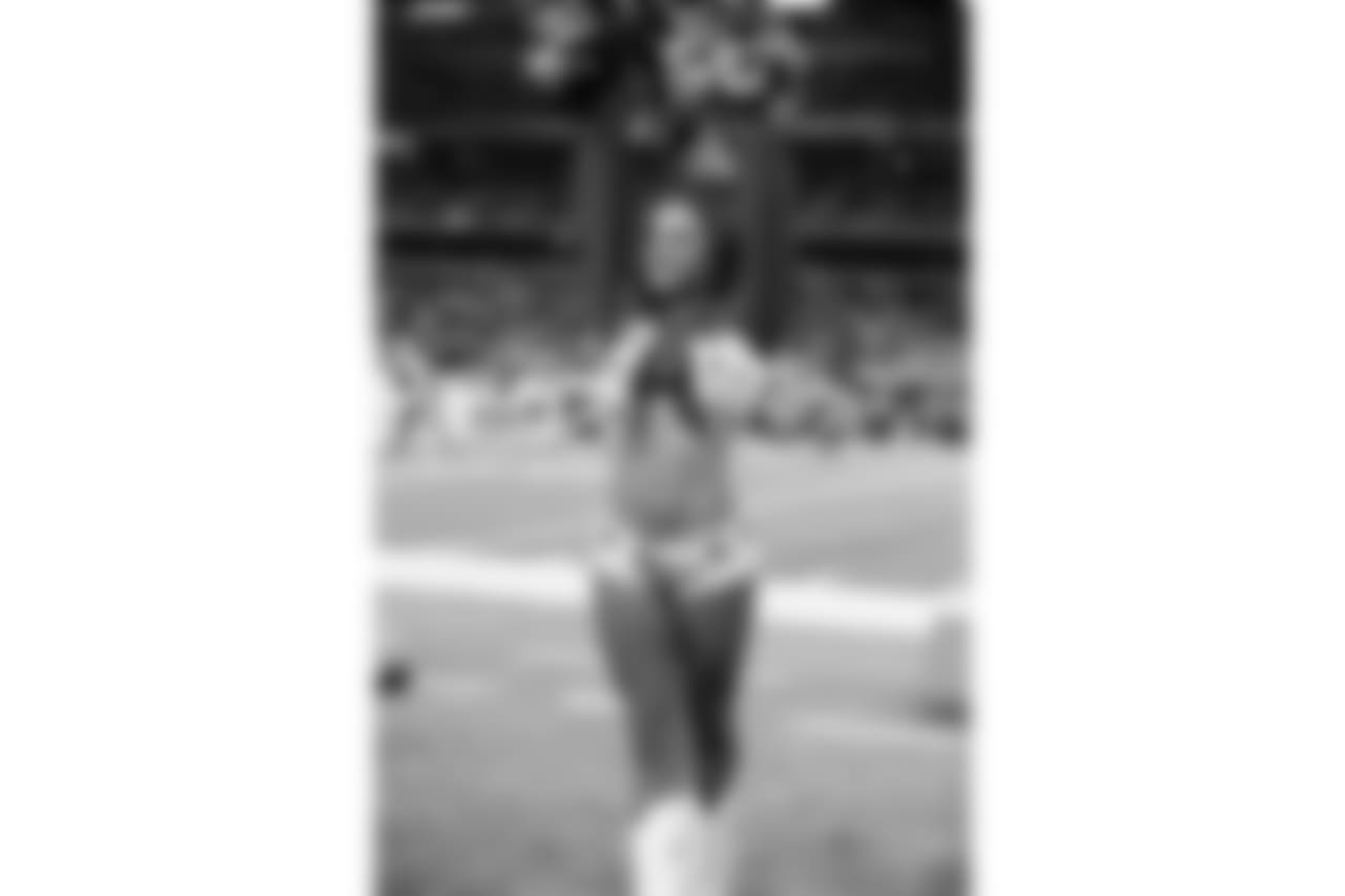 20171130_DalvWash_cheer_Jenna (6)